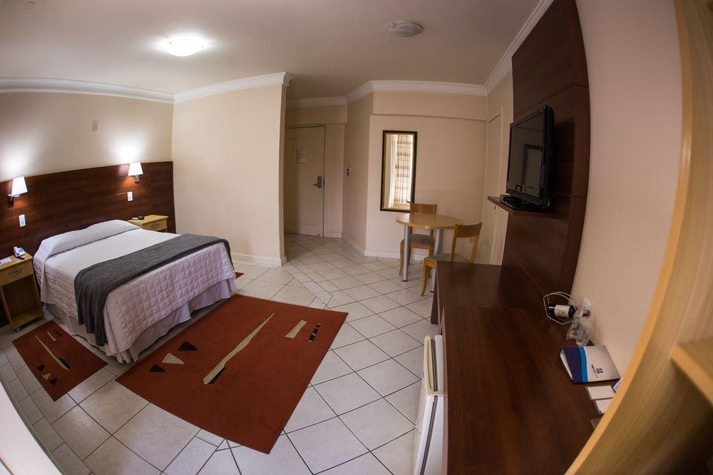 Tri Hotel Executive Criciuma Esterno foto