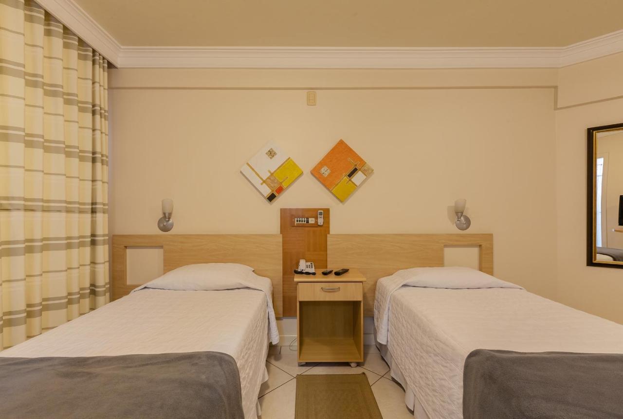 Tri Hotel Executive Criciuma Esterno foto